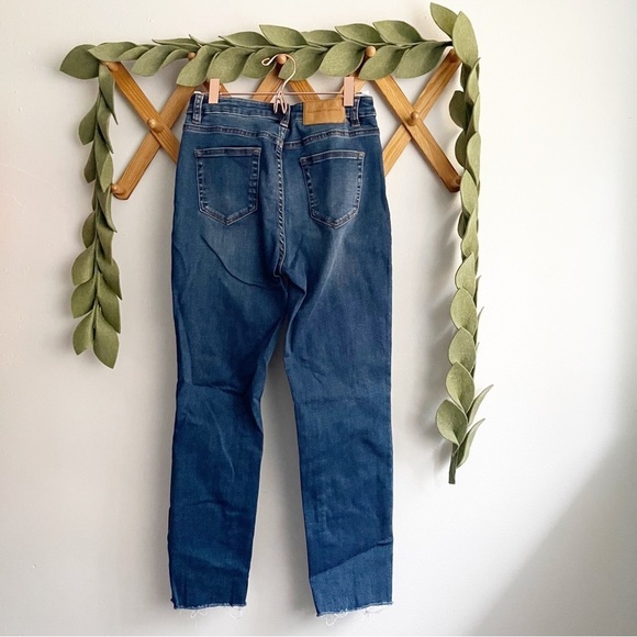 Garden of Angels Straight Leg High Rise Cropped Jeans - Picture 5 of 7